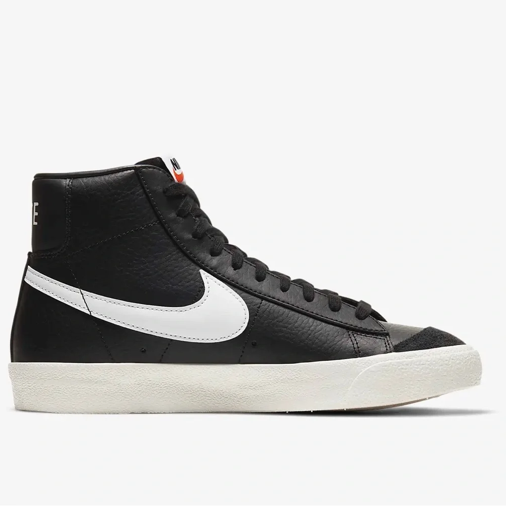 Nike Blazer Mid '77 Vintage Sneakers - Picture 2 of 5